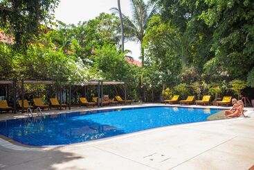 هتل Tropica Bungalow Beach