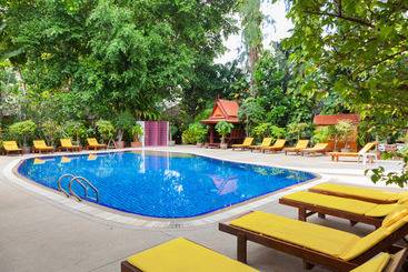 هتل Tropica Bungalow Beach
