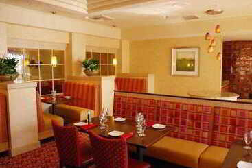 هتل Visalia Marriott At The Convention Center