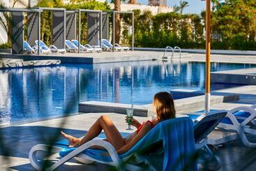 Maritim Jolie Ville Resort & Casino