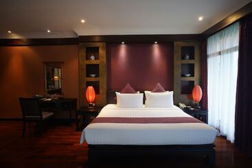 هتل Blue Canyon Country Club