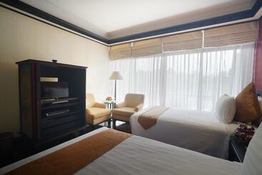 هتل Blue Canyon Country Club