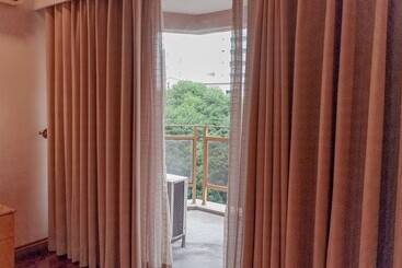 هتل City Garden Suites Manila