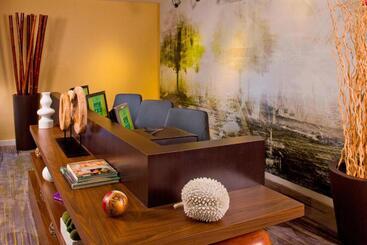 هتل Courtyard Orlando International Drive/convention Center