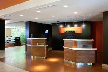 هتل Courtyard Sacramento Airport Natomas