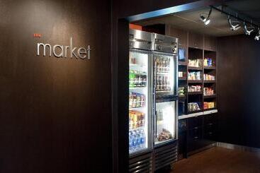 هتل Courtyard Sacramento Airport Natomas