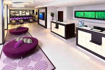 هتل Courtyard By Marriott Wiesbaden Nordenstadt