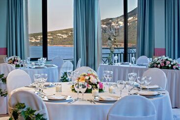 Hotel Dolce By Wyndham Athens Attica Riviera