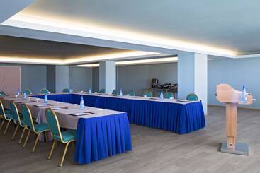 Hotel Dolce By Wyndham Athens Attica Riviera