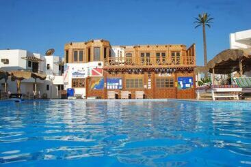 هتل Dyarna Dahab