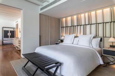 هتل Four Seasons Astir Palace Athens