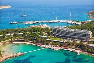 هتل Four Seasons Astir Palace Athens