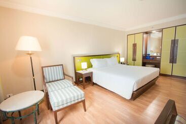 Golden Tulip Sovereign Hotel Bangkok