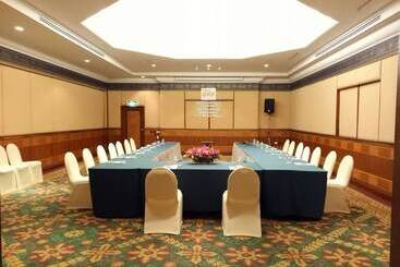 Golden Tulip Sovereign Hotel Bangkok