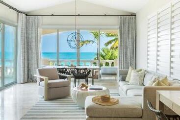 هتل Grace Bay Club