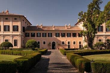 La Posta Vecchia Hotel