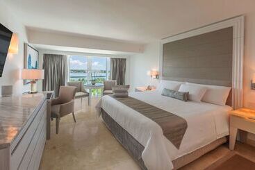 هتل Le Blanc Resort Cancun Adults Only   All Inclusive