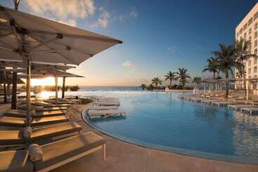 هتل Le Blanc Resort Cancun Adults Only   All Inclusive