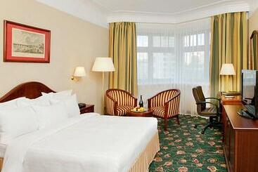 호텔 Moscow Marriott Tverskaya