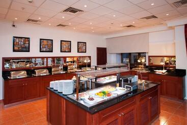호텔 Moscow Marriott Tverskaya