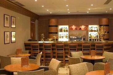 호텔 Moscow Marriott Tverskaya