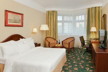 호텔 Moscow Marriott Tverskaya
