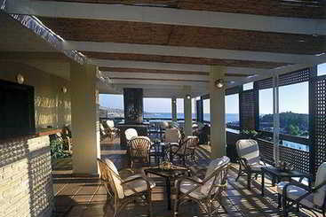 هتل Plaza Vouliagmeni