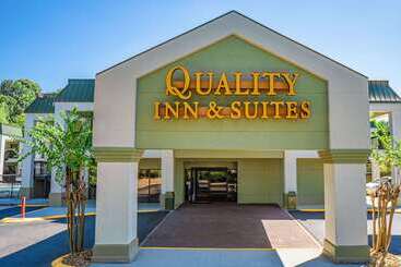 فندق Quality Inn & Suites Near Six Flags   Austell