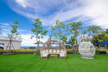 هتل Royal Wing Suites & Spa Pattaya
