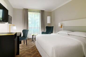 هتل Sheraton Offenbach