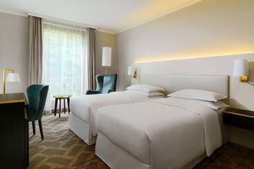 هتل Sheraton Offenbach