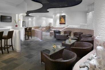 هتل Sheraton Offenbach