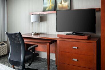 هتل Sonesta Select Camarillo