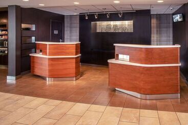 هتل Sonesta Select Newark Christiana Mall