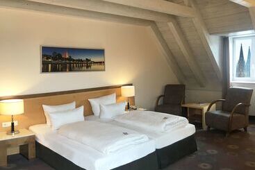 Sorat Insel Hotel Regensburg