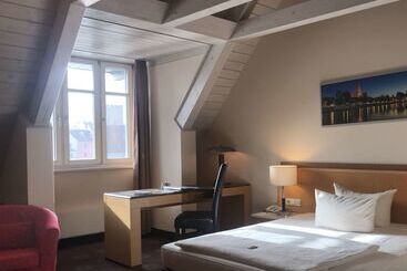Sorat Insel Hotel Regensburg