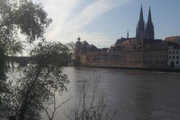 Sorat Insel Hotel Regensburg