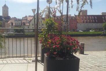 Sorat Insel Hotel Regensburg