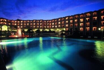酒店 Thapsus Beach Resort