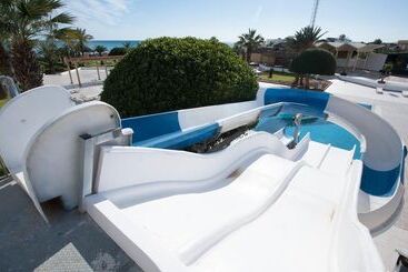 هتل Thapsus Beach Resort