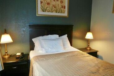 هتل Americas Best Value Inn Athens