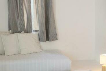 هتل Andromeda Residence
