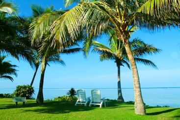 هتل Bedarra Beach Inn