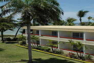 هتل Bedarra Beach Inn