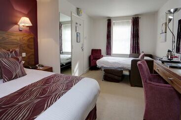 هتل Best Western Plus Sheffield Mosborough Hall