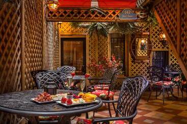 Casablanca Hotel By Library Hotel Collection