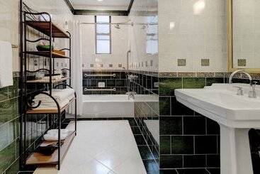 Casablanca Hotel By Library Hotel Collection