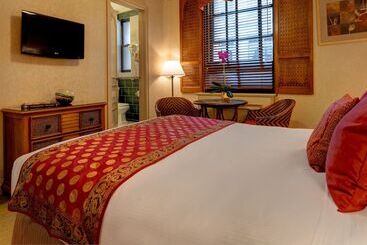 Casablanca Hotel By Library Hotel Collection