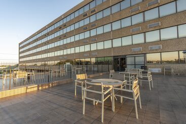 هتل Comfort Inn & Suites At Copeland Tower