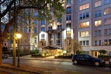 هتل Eurostars Montgomery